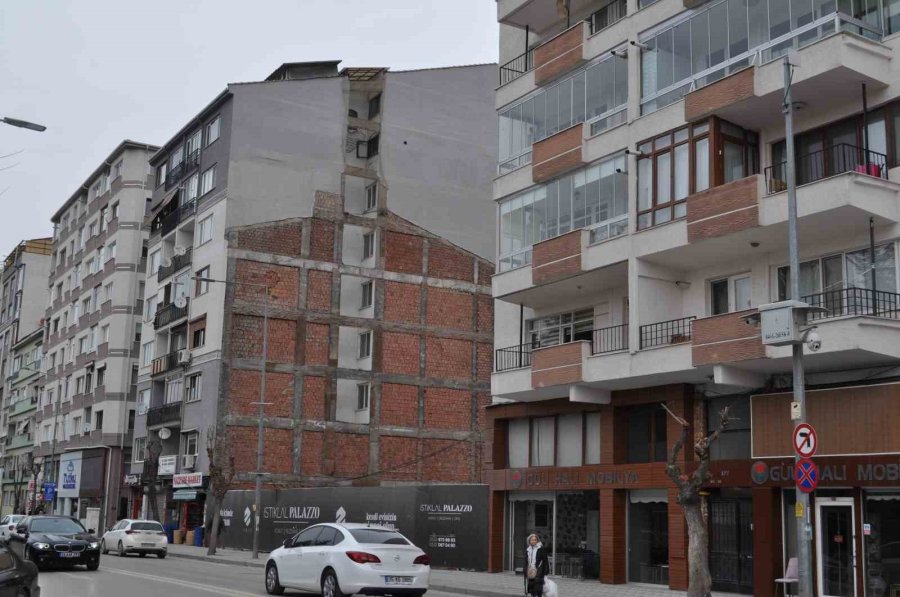 Bu Caddelerde Esnaflık Yapan Vatandaşlar Tedirgin