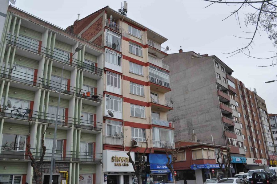 Bu Caddelerde Esnaflık Yapan Vatandaşlar Tedirgin