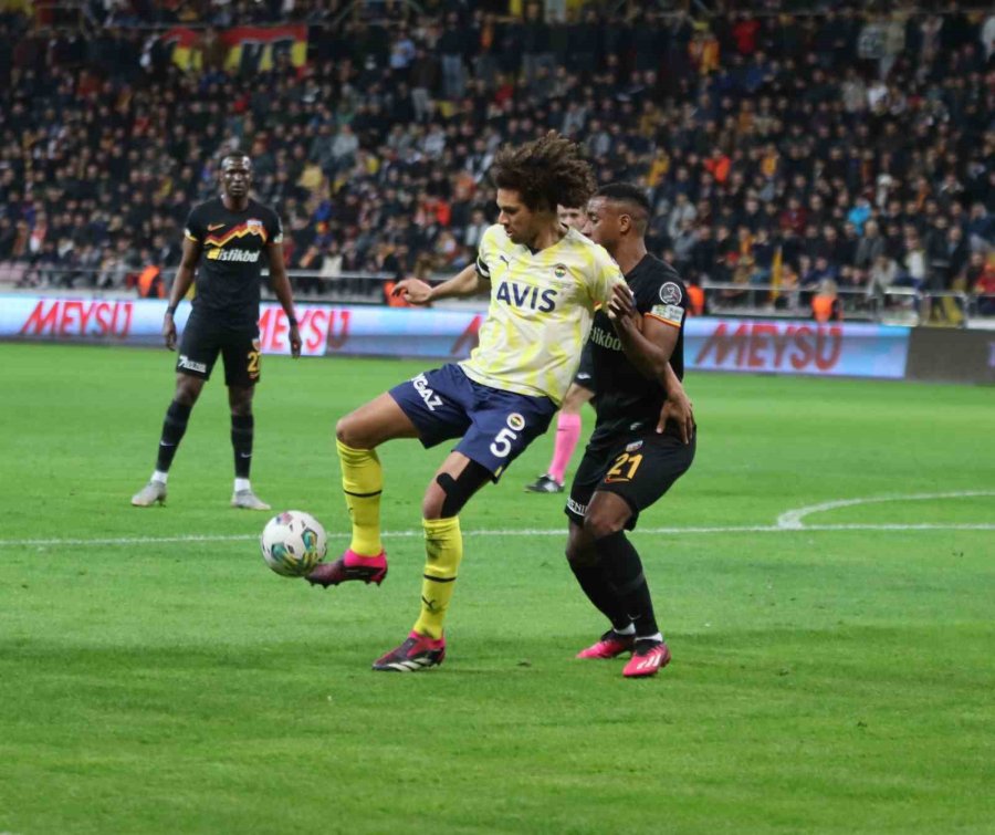 Spor Toto Süper Lig: Kayserispor: 0 - Fenerbahçe: 1 (ilk Yarı)