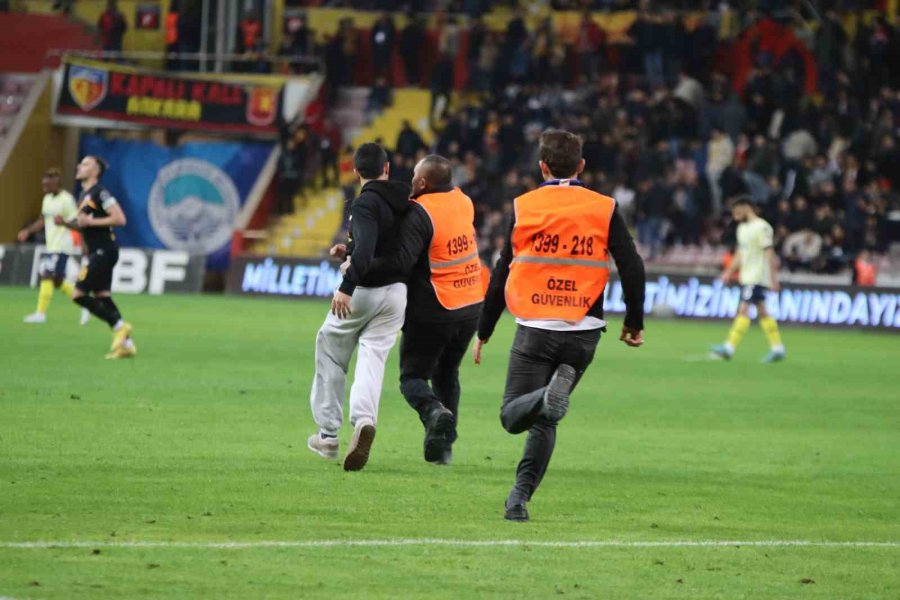 Spor Toto Süper Lig: Kayserispor: 0 - Fenerbahçe: 1 (ilk Yarı)