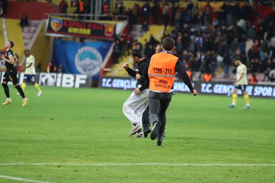 Spor Toto Süper Lig: Kayserispor: 0 - Fenerbahçe: 1 (ilk Yarı)