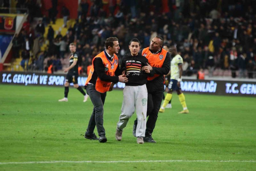 Spor Toto Süper Lig: Kayserispor: 0 - Fenerbahçe: 1 (ilk Yarı)
