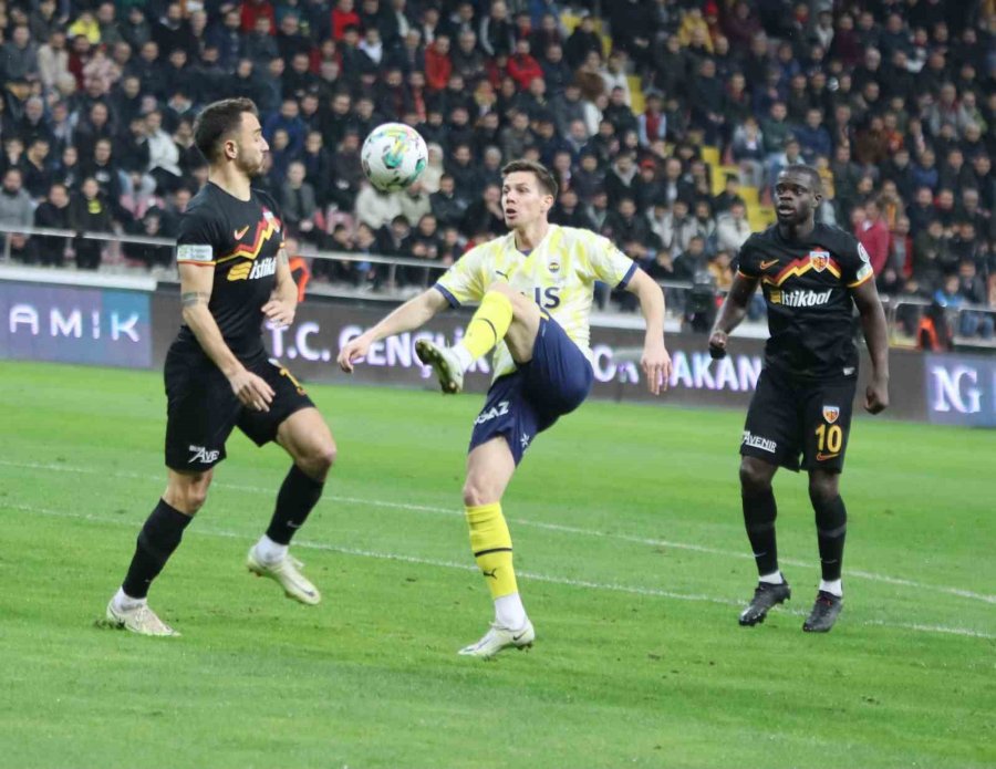 Spor Toto Süper Lig: Kayserispor: 1 - Fenerbahçe: 2 (maç Sonucu)