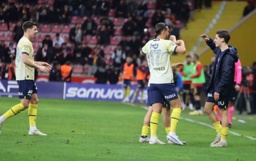 Spor Toto Süper Lig: Kayserispor: 1 - Fenerbahçe: 2 (maç Sonucu)