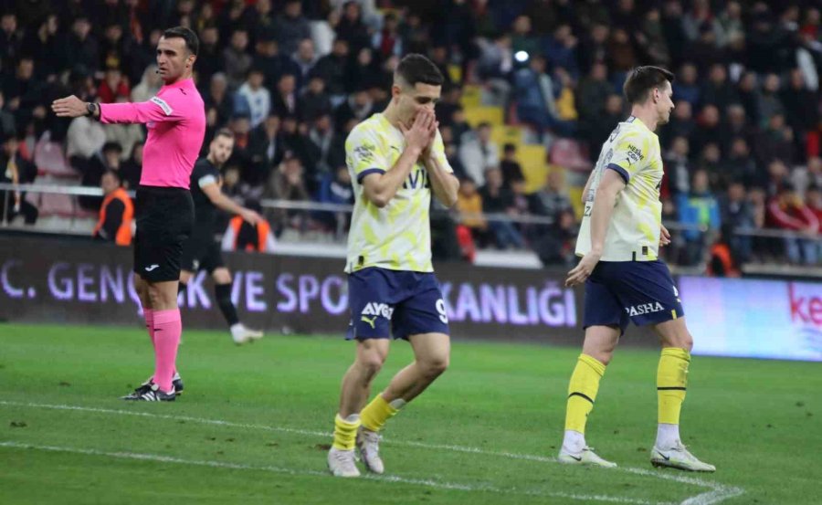 Spor Toto Süper Lig: Kayserispor: 1 - Fenerbahçe: 2 (maç Sonucu)