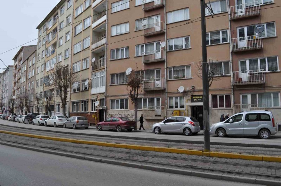 Bu Caddelerde Esnaflık Yapan Vatandaşlar Tedirgin