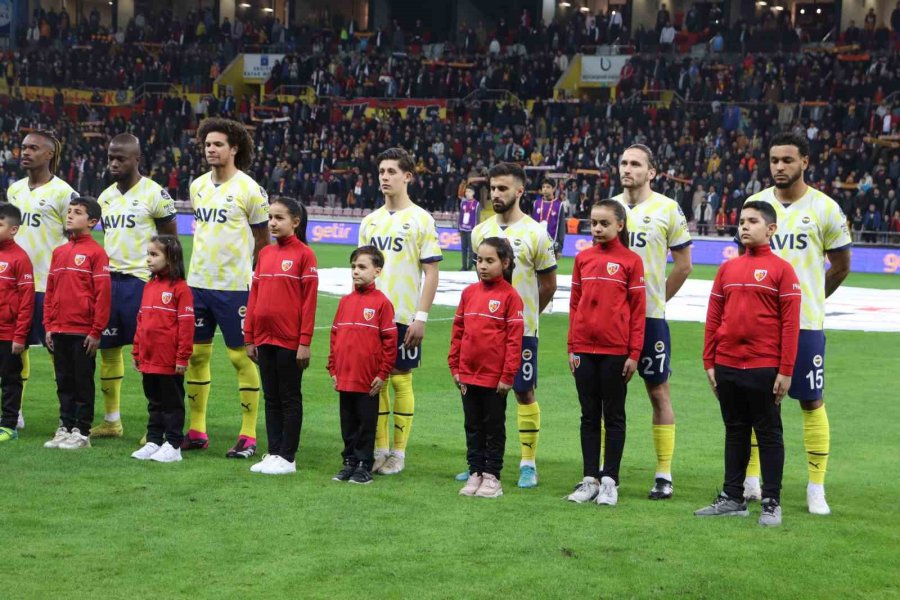 Spor Toto Süper Lig: Kayserispor: 0 - Fenerbahçe: 1 (maç Devam Ediyor)