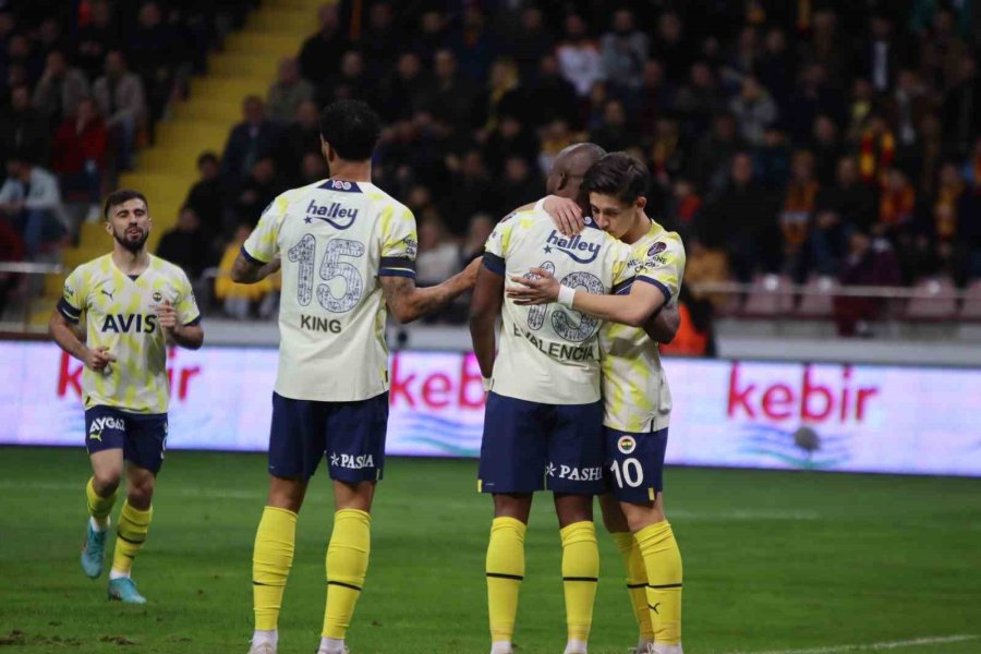 Spor Toto Süper Lig: Kayserispor: 0 - Fenerbahçe: 1 (maç Devam Ediyor)