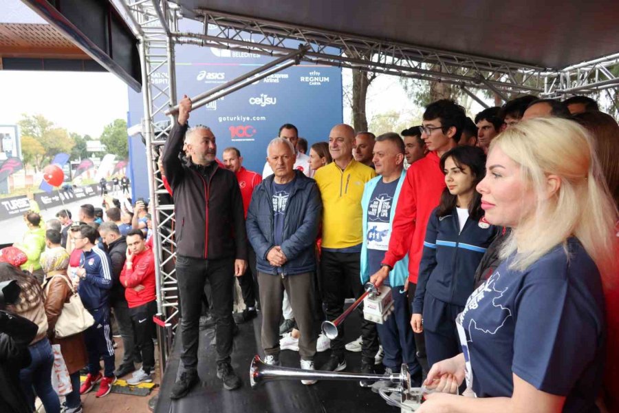 Bakan Kasapoğlu: "spor, Birleştiren Bir Olgu"