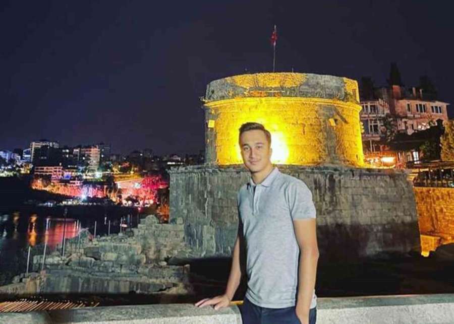 Asker Eğlencesi Dönüşü Kazada Hayatını Kaybetti