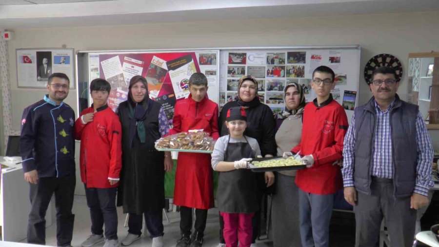 Özel Öğrencilerden En Özel Kandil Simidi