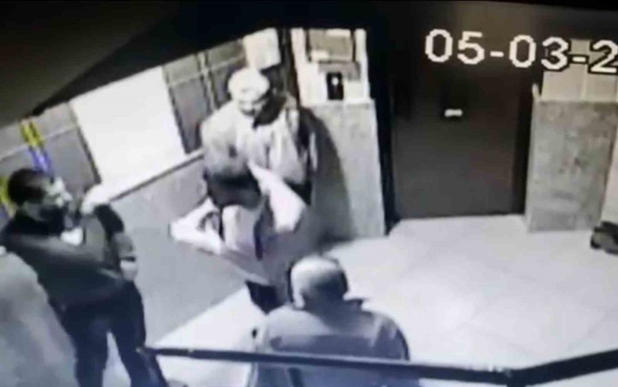 Antalya’ya Geldiği Gün 7 Bin Lirası Gasp Edilen Depremzede: “depremden Kaçtığımı Söylememe Rağmen Bunu Yapmaları Çok Acı”