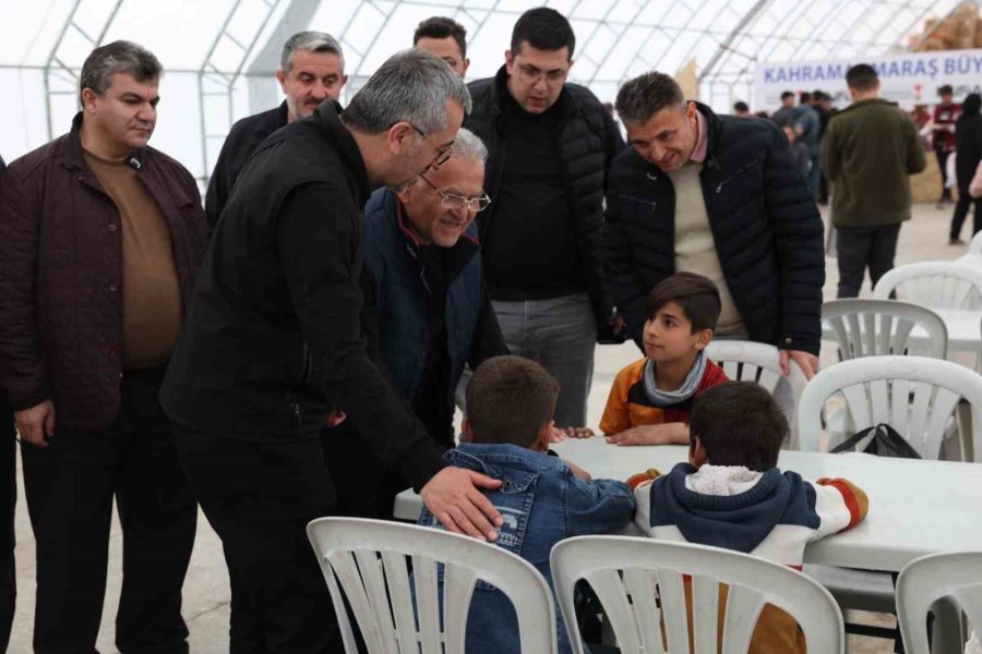 Başkan Büyükkılıç, 16 İlçe Belediyesi İle ‘tek Yürek’ Kahramanmaraş’ta Yaraları Sarıyor
