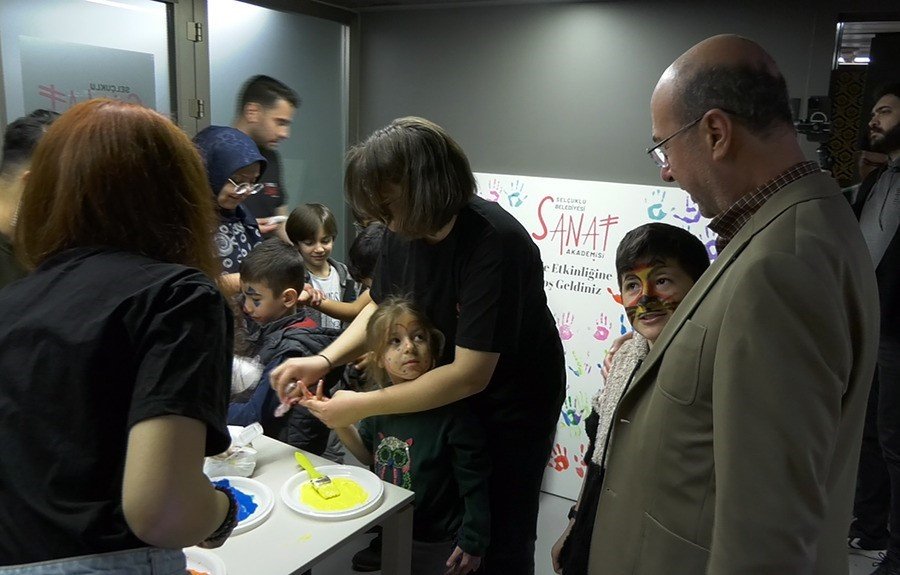 Selçuklu’da Depremzede Çocuklar Ve Aileleri İçin Moral Etkinliği