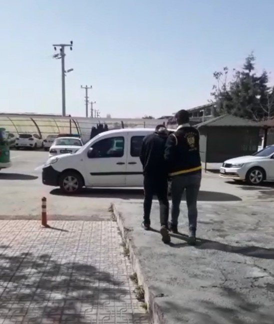 Güvenlik Kamerasına Yakalanan 3 Hırsız Tutuklandı