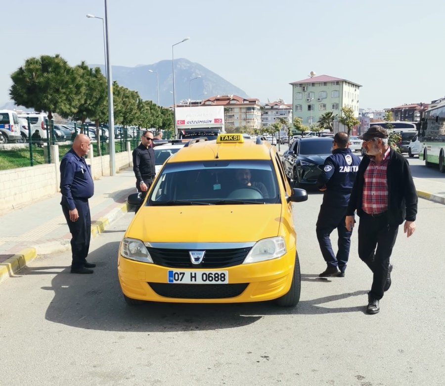 Alanya’da Halk Otobüsleri Ve Taksiler Denetlendi