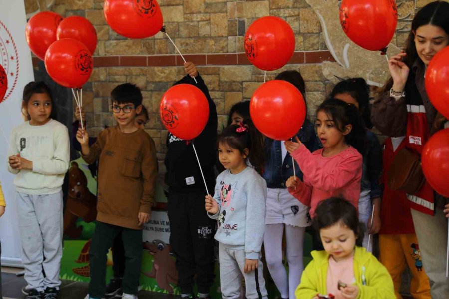 Büyükşehir’den Depremzedelere Moral Gezisi