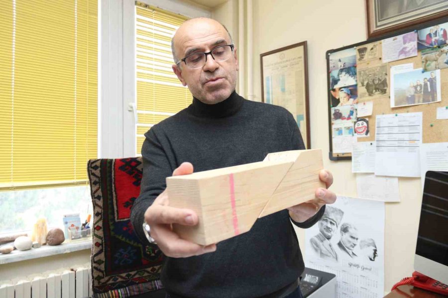 Prof. Dr. Erhan Altunel: “eskişehir Fayında Birkaç Bin Yılda Bir Büyük Deprem Meydana Gelir”