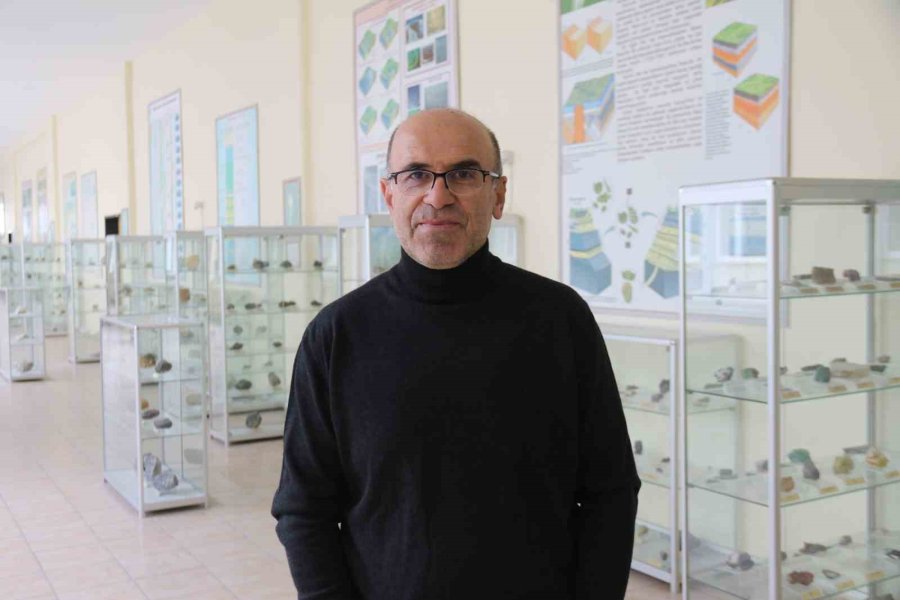 Prof. Dr. Erhan Altunel: “eskişehir Fayında Birkaç Bin Yılda Bir Büyük Deprem Meydana Gelir”