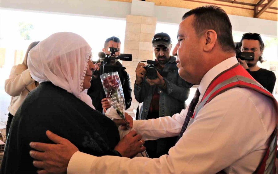 Başkan Böcek: “uncalı Kent Mezarlığı Yenileme Çalışması Bir Ay İçinde Tamamlanacak”