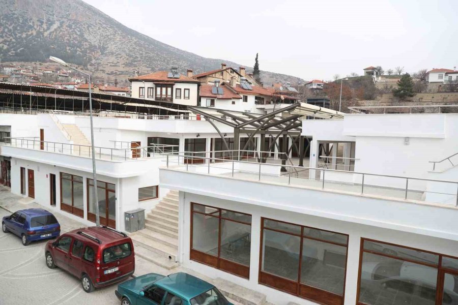 Elmalı Kadın Emeği Üretim Atölyesi Tamamlandı