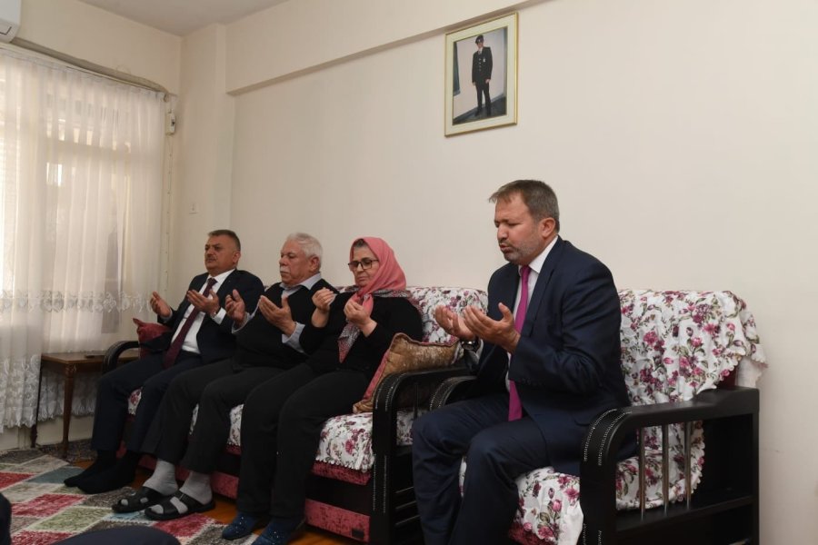 Vali Yazıcı, Dünya Kadınlar Günü’nde Şehit Annelerini Unutmadı