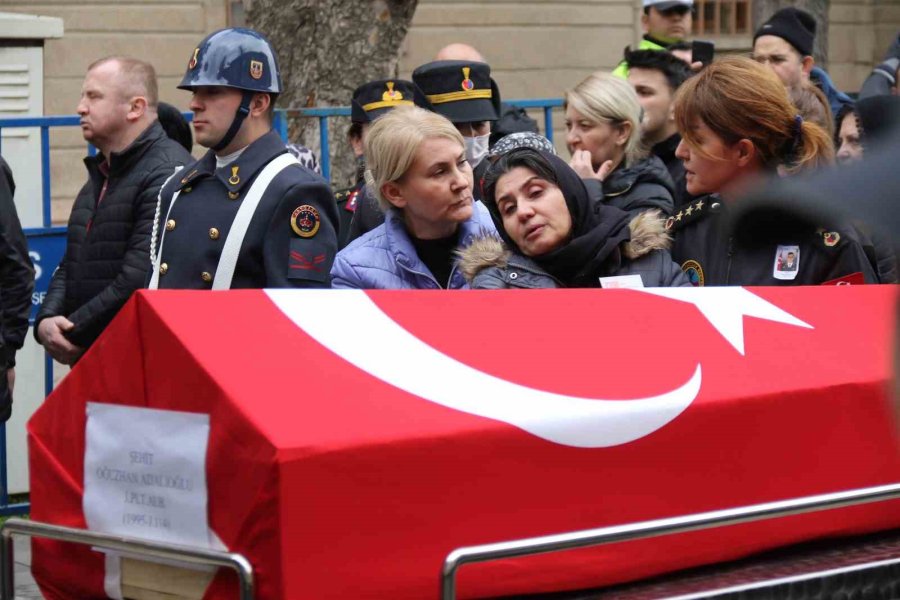 Şehit Albay Adalıoğlu Gözyaşlarıyla Son Yolculuğuna Uğurlandı