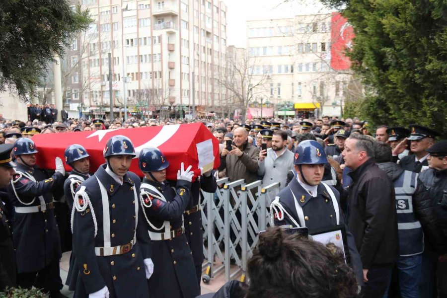 Şehit Albay Adalıoğlu Gözyaşlarıyla Son Yolculuğuna Uğurlandı