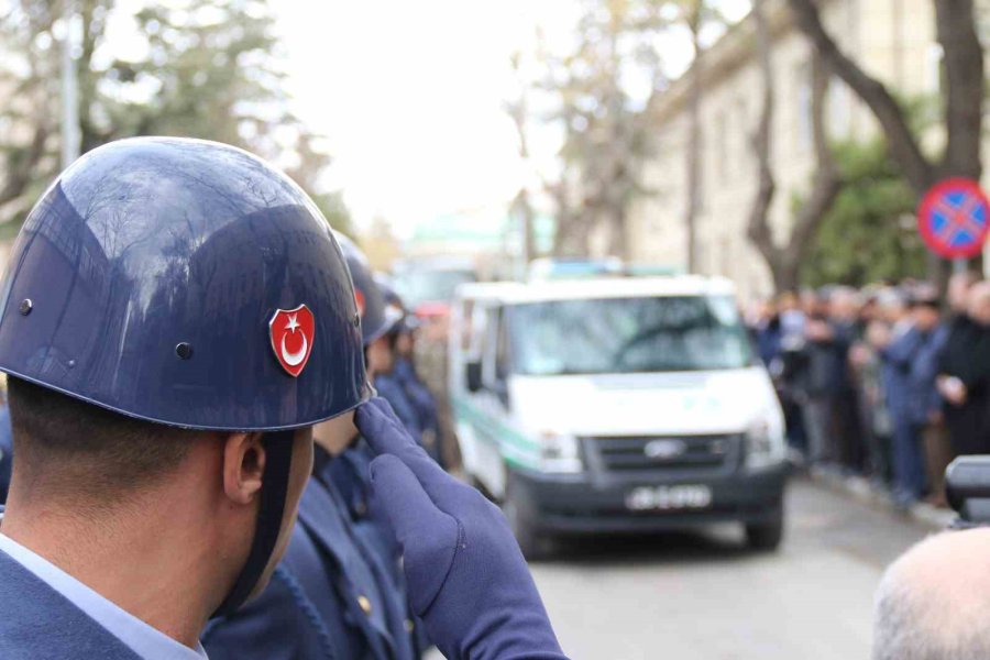 Şehit Albay Adalıoğlu Gözyaşlarıyla Son Yolculuğuna Uğurlandı