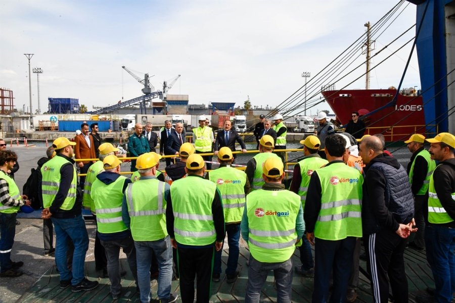 Vali Pehlivan: "39 Gemi İle Gelen 242 Yardım Tırı Afet Bölgesine Gönderildi"