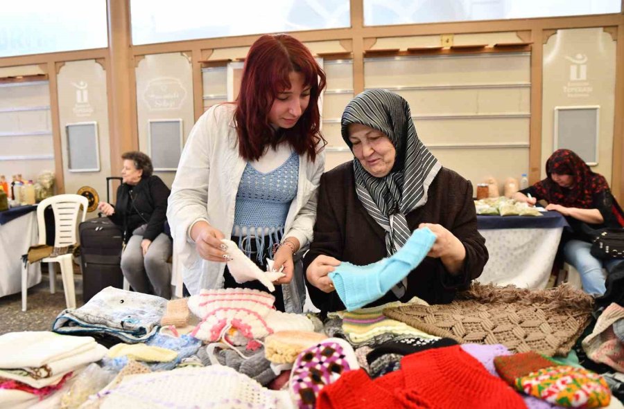 Hanımeli Sokağı 7 Yaşında