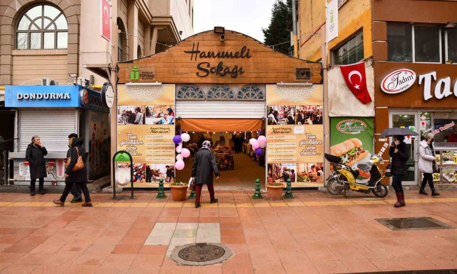 Hanımeli Sokağı 7 Yaşında