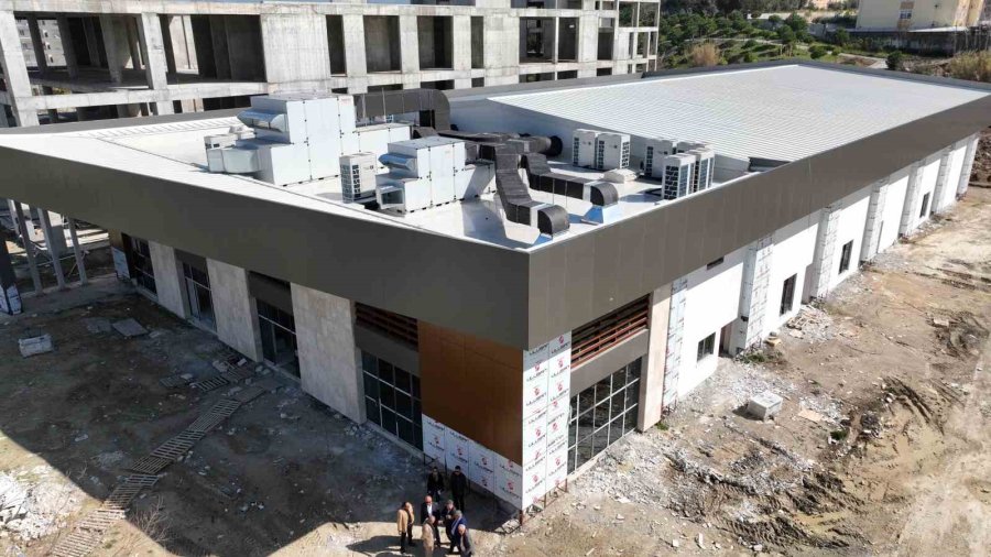 Başkan Muhittin Böcek Serik’te Çalışmaları Yerinde İnceleyip Bilgi Aldı