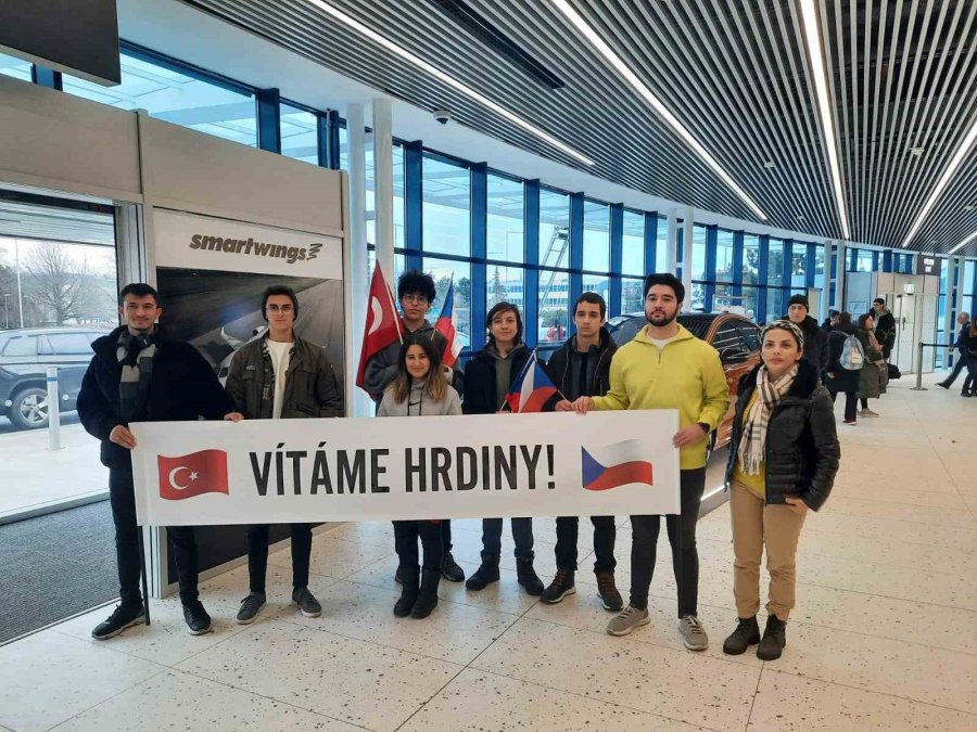 Lise Öğrencileri Erasmus Programı Çerçevesinde 3 Hafta Staj Yaptı