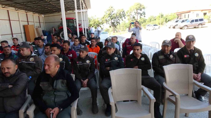 Yangın Personeli İşbaşı Eğitiminde İken Gelen Yangın İhbarı, Ekipleri Harekete Geçirdi