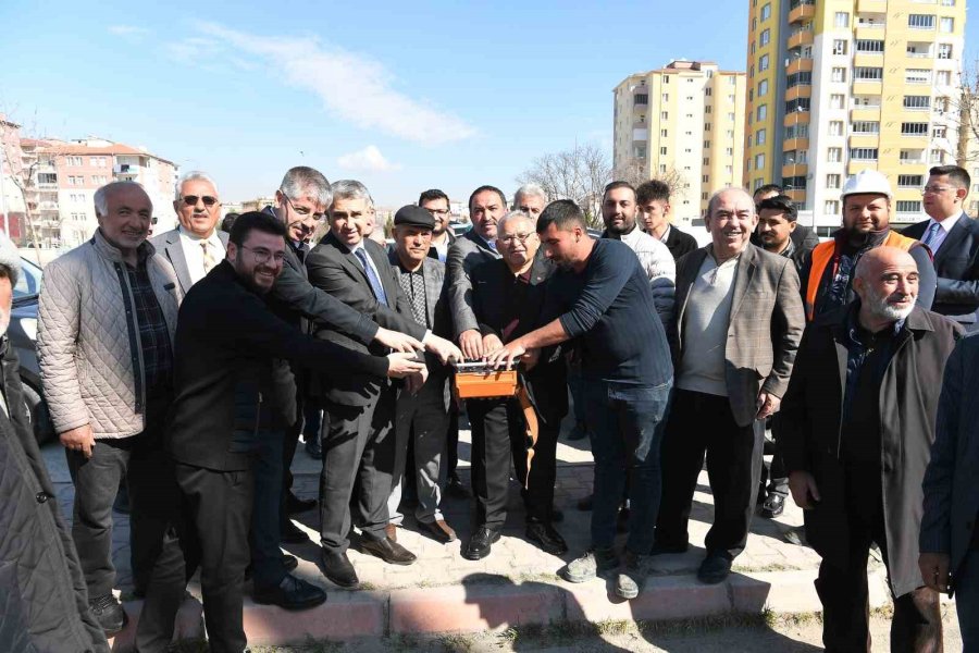 Başkan Büyükkılıç: "kayseri’miz Her Yerde Hayırseverlerimizle Anılıyor"