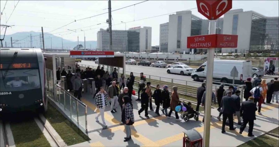 Başkan Büyükkılıç: “yeni Tramvay Hattı İle Yolcu Kapasitesi 259 Bin 600’e Çıktı”