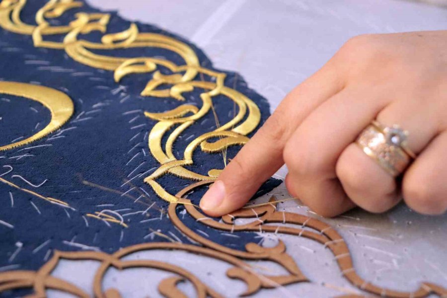 İlmek İlmek Emeğin Ürünü: Puşide