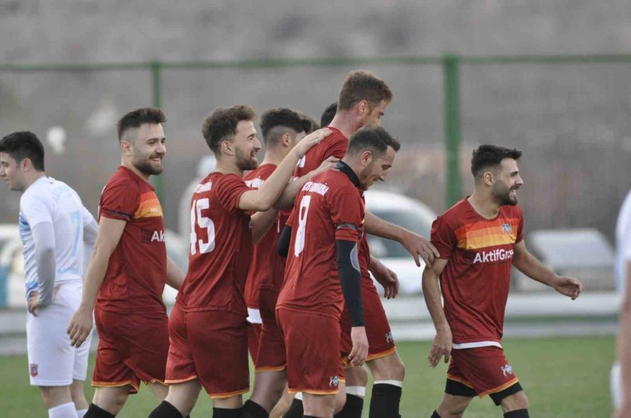 Erciyes Esen Makine Fk’da Yüzler Gülüyor