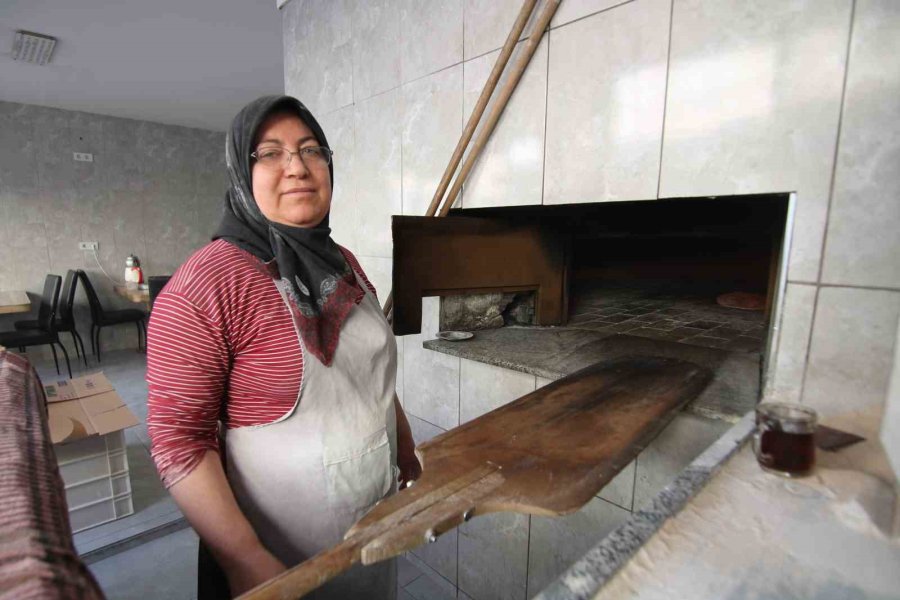 Fırının Sıcağı Mevlüde’yi Yıldırmadı