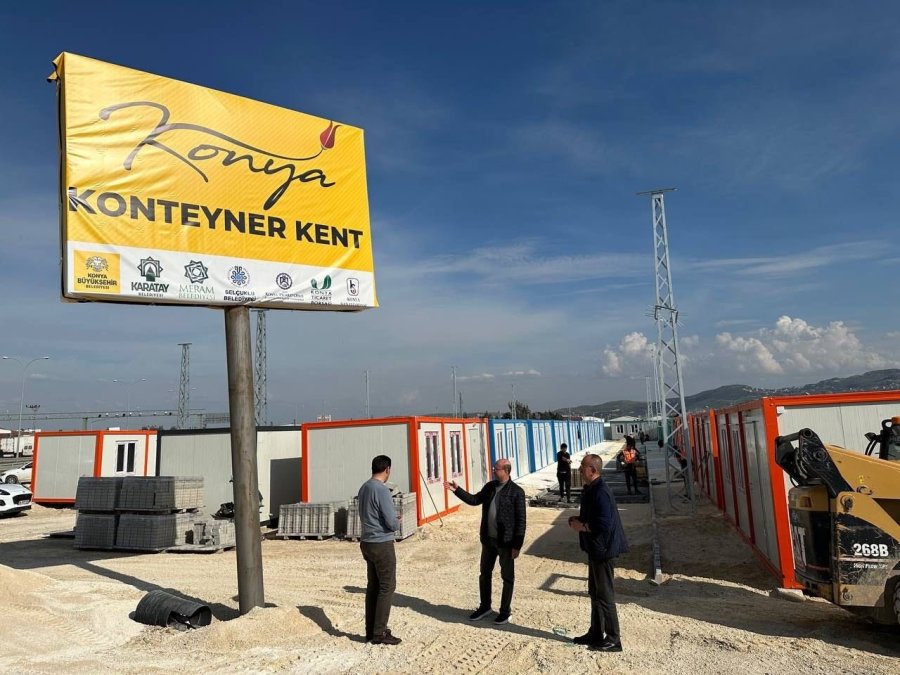 Başkan Pekyatırmacı Hatay’da Konya Konteyner Kent’te İncelemelerde Bulundu