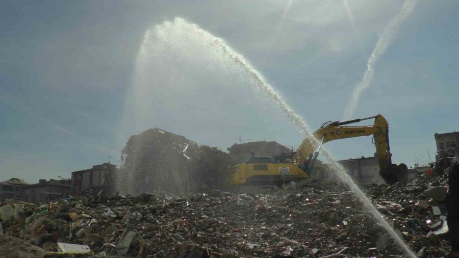 Yıkılamayan Yıkım Esnafı Vurdu