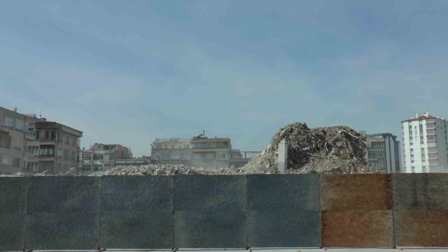 Yıkılamayan Yıkım Esnafı Vurdu