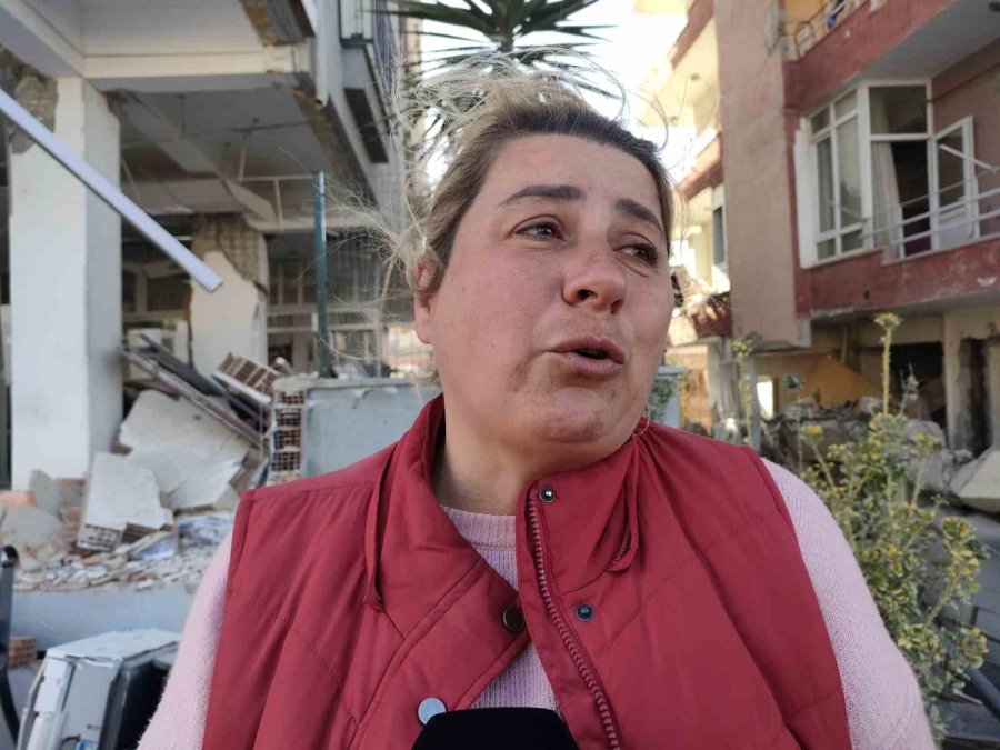 2 Çocuk Annesi, Gözyaşları İçinde Depremde Yaşadıklarını Anlattı