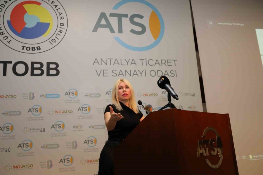 Antalya Kadın Yoksulluğu Çalıştayı Düzenlendi