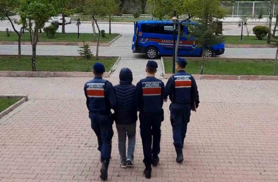 Aksaray’da Jandarma 1 Ayda 314 Aranan Şahsı Yakaladı