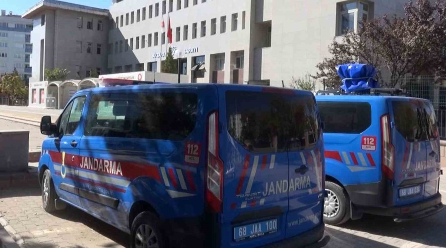 Aksaray’da Jandarma 1 Ayda 314 Aranan Şahsı Yakaladı