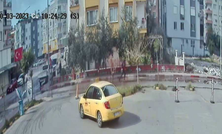 Apartmanın Whatsapp Grubu, Hırsızın 2 Saatlik Planını Alt Üst Etti