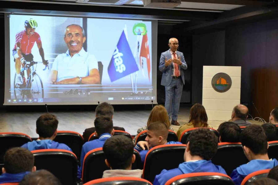 Demir Adam’ın Hikayesi Öğrencileri Duygulandırdı