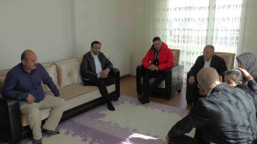 Kayserispor’dan Duygulandıran Ziyaret